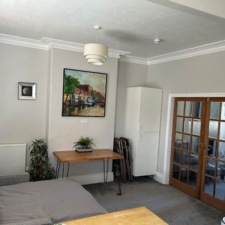 1 Bedroom Spacious Apartment Lytham St Annes Ngoại thất bức ảnh