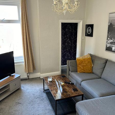 1 Bedroom Spacious Apartment Lytham St Annes Ngoại thất bức ảnh