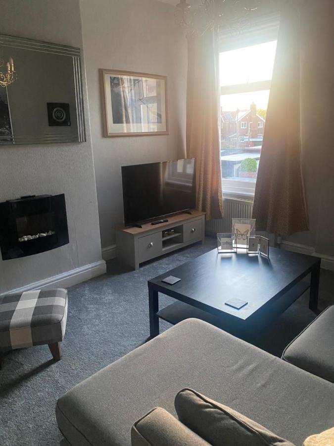 1 Bedroom Spacious Apartment Lytham St Annes Ngoại thất bức ảnh