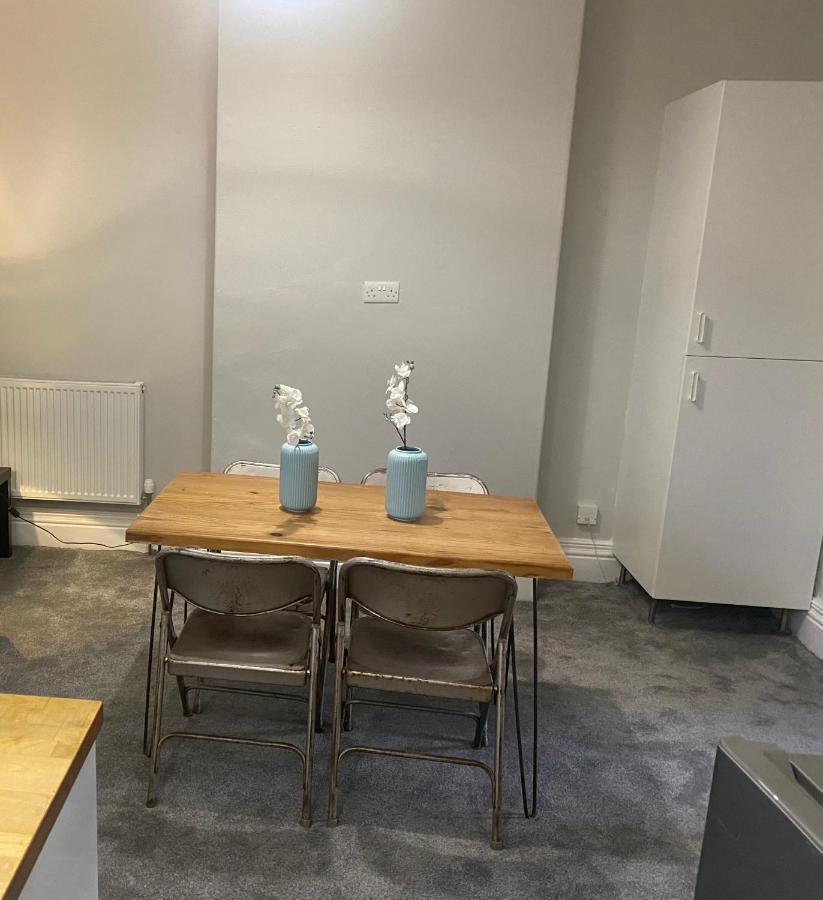 1 Bedroom Spacious Apartment Lytham St Annes Ngoại thất bức ảnh